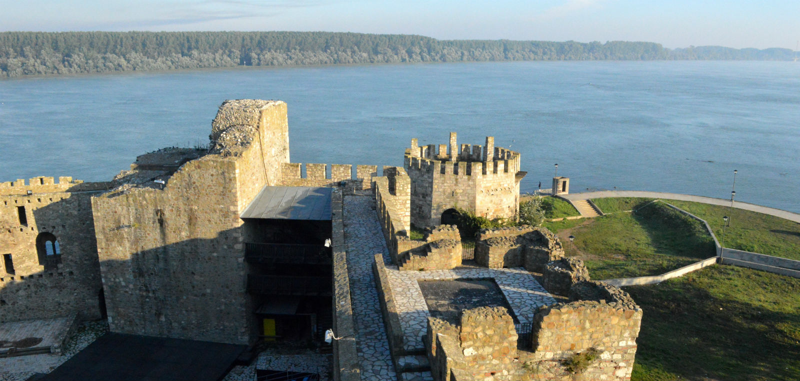 Smederevo fortress and the damned despotess - Serbia.com