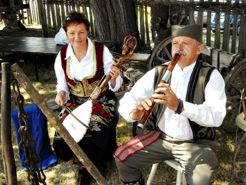 Fiddle-and-flute